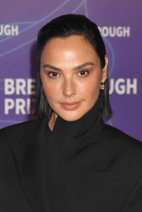 SANTA MONICA, CA - APRIL 18: Gal Gadot at the 2026 Breakthrough Prize on April 18, 2026 at Barker Hangar in Santa Monica, California. Copyright: xJeffreyxMayer MediaPunchx