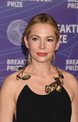 SANTA MONICA, CA - APRIL 18: Michelle Williams at the 2026 Breakthrough Prize on April 18, 2026 at Barker Hangar in Santa Monica, California. Copyright: xJeffreyxMayer MediaPunchx