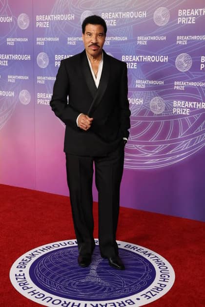 12th Breakthrough Prize Ceremony SANTA MONICA, CALIFORNIA - APRIL 18: Lionel Richie attend the 12th Breakthrough Prize Ceremony at Barker Hangar on April 18, 2026 in Santa Monica, California Credit: AdMedia EDITORIAL USE ONLY  Copyright: xx AdMediax admphotostwo982941