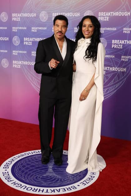 12th Breakthrough Prize Ceremony SANTA MONICA, CALIFORNIA - APRIL 18:Lisa Parigi and Lionel Richie attend the 12th Breakthrough Prize Ceremony at Barker Hangar on April 18, 2026 in Santa Monica, California Credit: AdMedia EDITORIAL USE ONLY  Copyright: xx AdMediax admphotostwo982984