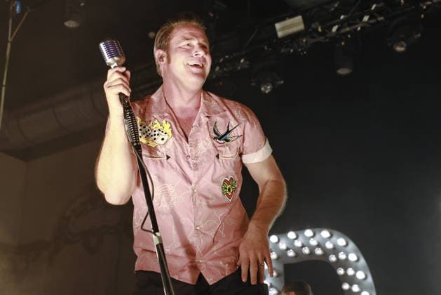 18.04.2026, Dick Brave, Saenger, im Konzert auf Clubtour live in Huxlys Neue Welt, Berlin, alias Sascha Röntgen-Schmitz, Musik, RocknRoll, Berlin