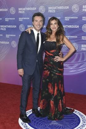 Shawn Levy, Serena Levy at arrivals for 12th Breakthrough Prize Ceremony - Part 2, Barker Hangar, Santa Monica, CA, April 18, 2026. Photo By: Elizabeth Goodenough Everett Collection 12th Breakthrough Prize Ceremony - Part 2 PUBLICATIONXNOTxINxCANxCHNxFRAxITAxJPNxNORxPOLxRUSxESPxUKxUSA