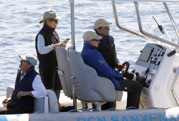 Don Juan Carlos and Infanta Elena ready to sail in the Xacobeo Sailing Trophy The King Emeritus and Infanta Elena set sail on the second day of the Xacobeo Sailing Trophy, on April 19, 2025, in Sanxenxo Pontevedra, Galicia, Spain SPORTS SAILING BOAT José Ramó Madrid Madrid Spain  Copyright: xJosÃ xRamonxHernandox 7452701