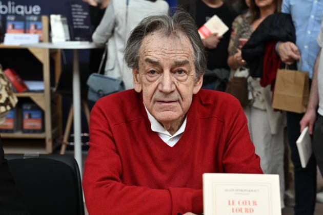 Book Festival 2026 in Paris FA Alain Finkielkraut attends with his book Le coeur oourd the Book Festival 2026 at the Grand Palais in Paris on April 19, 2026. Photo by Firas Abdullah ABACAPRESS.COM Paris Ile-de-France France  Copyright: xAbdullahxFiras ABACAx