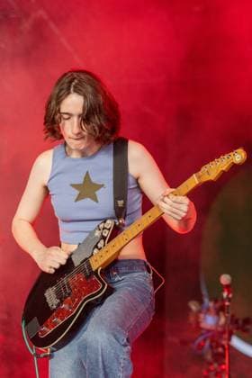 April 18, 2026, Indio, California, U.S: EMILY GREEN of Geese during Coachella Valley Music and Arts Festival at Empire Polo Club in Indio, California Indio U.S  - ZUMAs135 20260418_zap_s135_201 Copyright: xDanielxDeSloverx