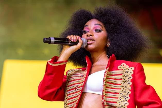 April 19, 2026, Indio, California, U.S: Singer FLOWEROVLOVE (JOYCE CISSE) during Coachella Valley Music and Arts Festival at Empire Polo Club in Indio, California Indio U.S  - ZUMAs135 20260419_zap_s135_018 Copyright: xDanielxDeSloverx