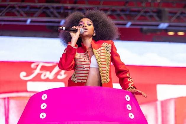 April 19, 2026, Indio, California, U.S: Singer FLOWEROVLOVE (JOYCE CISSE) during Coachella Valley Music and Arts Festival at Empire Polo Club in Indio, California Indio U.S  - ZUMAs135 20260419_zap_s135_009 Copyright: xDanielxDeSloverx