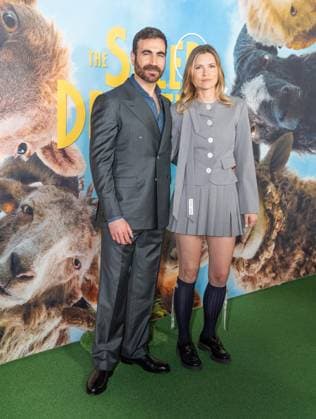 April 19, 2026, Bronx, New York, USA: Brett Goldstein (L) attends premiere of Amazon MGM Studios The Sheep Detectives at Jazz at Lincoln Center in New York, NY on April 19, 2026. Bronx USA - ZUMAr339 20260419_znp_r339_053 Copyright: xLevxRadinx