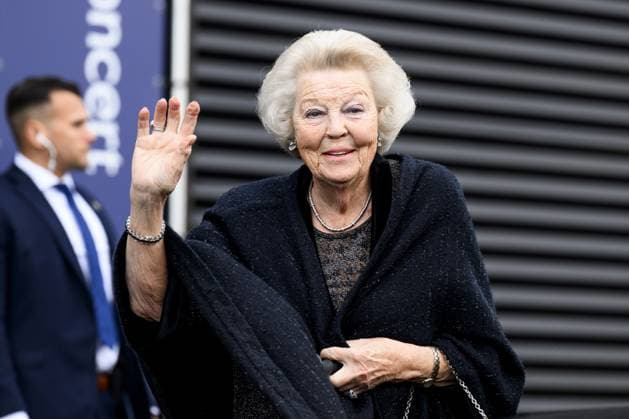 Dokkum, The Netherlands, 2026-04-20 19:51:34 DOKKUM, 20-04-2026, Theater Sense King Willem-Alexander and Queen Maxima, accompanied by Princess Beatrix, are present at Theater Sense in Dokkum for the annual King s Day concert. The concert is attended by an audience involved in the organization of the King s Day celebrations in Dokkum. PHOTO: NLBeeld Patrick van Emst Credit: NL Beeld Patrick van Emst  Copyright: xx x