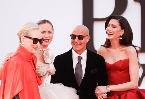 Entertainment Bilder des Tages #2 Cast members Meryl Streep, Emily Blunt, Stanley Tucci and Anne Hathaway arrive on the red carpet for the 20th Century Studios The Devil Wears Prada 2 World Premiere at David Geffen Hall, Lincoln Center, on Monday, April 20, 2026 in New York City.  NYP20260420211 JOHNxANGELILLO