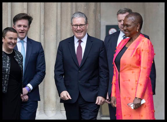 . 21 04 2026. London, United Kingdom. UK Prime Minister Keir Starmer leaving the British Museum in London after viewing design recommendations for The Queen Elizabeth Memorial, on the 100th anniversary of the birth of Queen Elizabeth II.  xStephenxLockx xi-Imagesx IIM-26717-0052