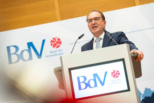 Alexander Dobrindt besucht Bund der Vertriebenen EUR, Deutschland, Berlin, 21.04.2026: Rede des Bundesinnenminister Alexander Dobrindt (CSU) auf dem Jahresempfang des Bundes der Vertriebenen. *** Alexander Dobrindt visits the Federation of Expellees EUR, Germany, Berlin, 21 04 2026 Speech by Federal Minister of the Interior Alexander Dobrindt CSU at the annual reception of the Federation of Expellees