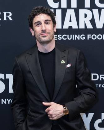 April 21, 2026, Bronx, New York, USA: Jason Biggs attends as City Harvest presents the 2026 Gala: Shaken, Not Stirred at Cipriani 42nd Street in New York, NY on April 21,2026. Bronx USA  - ZUMAr339 20260421_znp_r339_026 Copyright: xLevxRadinx