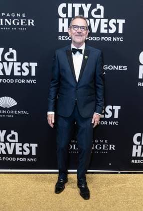 April 21, 2026, Bronx, New York, USA: Ted Allen attends as City Harvest presents the 2026 Gala: Shaken, Not Stirred at Cipriani 42nd Street in New York, NY on April 21,2026. Bronx USA  - ZUMAr339 20260421_znp_r339_038 Copyright: xLevxRadinx