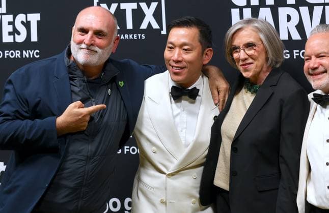 2026 City Harvest Gala - NYC José Andrés, Simon Kim and Jilly Stephens, CEO City Harvest attend the 2026 City Harvest Gala at the Cipriani restaurant in New York, NY on April 21, 2026. Photo by Charles Guerin ABACAPRESS.COM New York City NY United States  Copyright: xGuerinxCharles ABACAx