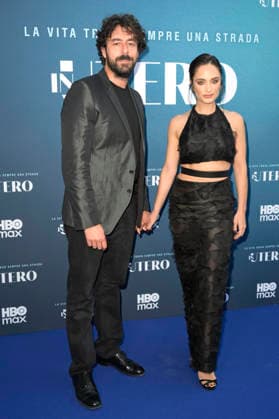 Michele Rosiello und Denise Capezza bei der Premiere der HBO Max-Serie In Utero im Cinema Barberini. Rom, 21.04.2026
