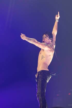 Yungblud performs live at Utilita Arena in Newcastle, UK, 21 April 2026 Yungblud performs live at Utilita Arena in Newcastle, UK, 21 April 2026., Credit:David Wala Avalon England, Tyne and Wear, Newcastle upopn Tyne  Copyright: xDavidxWalax xAvalonx 1093405148