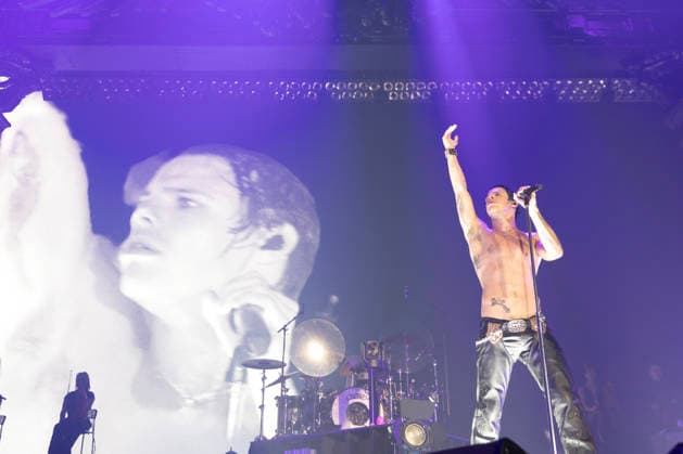 Yungblud performs live at Utilita Arena in Newcastle, UK, 21 April 2026 Yungblud performs live at Utilita Arena in Newcastle, UK, 21 April 2026., Credit:David Wala Avalon England, Tyne and Wear, Newcastle upopn Tyne  Copyright: xDavidxWalax xAvalonx 1093405296