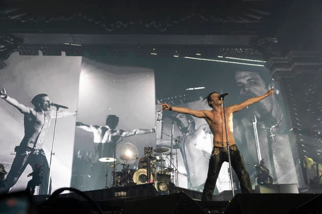 Yungblud performs live at Utilita Arena in Newcastle, UK, 21 April 2026 Yungblud performs live at Utilita Arena in Newcastle, UK, 21 April 2026., Credit:David Wala Avalon England, Tyne and Wear, Newcastle upopn Tyne  Copyright: xDavidxWalax xAvalonx 1093405328