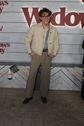 NEW YORK, NEW YORK - APRIL 22:Charles Flaherty Apple s Widow s Bay New York Premiere at Regal Union SKate O Flynn quare on April 22, 2026 in New York City. Credit: AdMedia USA  - ZUMAa123 20260422_zaa_a123_157 Copyright: xChrisxGonzalezx
