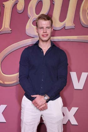 Los Encantos del Sinverguenza Red Carpet Fred Skar attends the red carpet for ˜Los Encantos del Sinverguenza™ tv series at Videocine. on April 22, 2026 in Mexico City, Mexico. (Photo by Yamak Perea Eyepix Group) Copyright: xYamakxPerea xEyepixxGroupx YP_22042026_181513