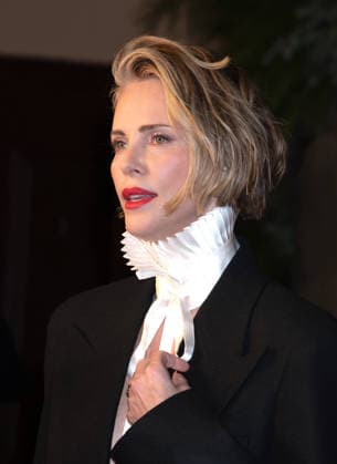 Arrivals for the New York premiere of Netflix s Apex at the Plaza Hotel Featuring: Charlize Theron Where: New York, United States When: 22 Apr 2026 Credit: Janet Mayer INSTARimages.com EDITORIAL USE ONLY. NOT FOR USE BY NEWSPAPERS BASED IN THE UK. Copyright: xx instar55637182