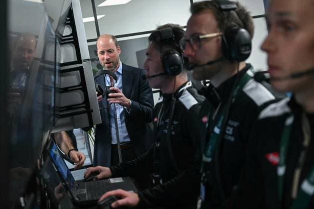 Prince William visits Jaguar TCS Racing The Prince of Wales visits the headquarters of British Formula E team, Jaguar TCS Racing, in Kidlington, Oxfordshire, UK, on the 23rd April 2026. Picture by Justin Tallis WPA-Pool Kidlington Jaguar TCS Racing Oxfordshire United Kingdom  WHA-0816