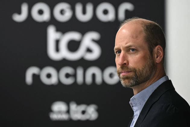 Prince William visits Jaguar TCS Racing The Prince of Wales visits the headquarters of British Formula E team, Jaguar TCS Racing, in Kidlington, Oxfordshire, UK, on the 23rd April 2026. Picture by Justin Tallis WPA-Pool Kidlington Jaguar TCS Racing Oxfordshire United Kingdom  WHA-0816