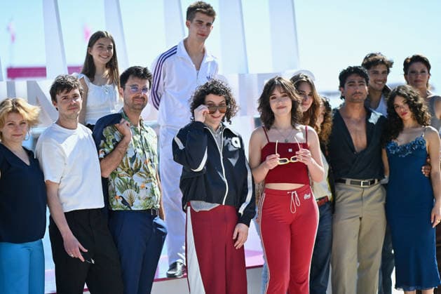 p tain De Soiree Photocall - The 9th Cannes Series International Festival. FC CANNES, FRANCE - APRIL 23 Katell Varvat, Denez Raoul, Pierre Herve, Felix Guimard, Guest, Quentin Pissot, Roman Doduik, Lou Howard, Marine Colomies, Maeva Gonzales, Adil Mekki and Leo Vazzoler, Amalia Blasco and guest attends the P tain De Soiree Photocall at the 9th Cannes Series International Festival at Plage Du Majestic on April 23, 2026 in Cannes, France.. Photo by Franck Castel ABACAPRESS.COM Cannes France  Copyright: xCastelxFranck ABACAx