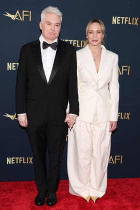 April 23, 2026, Los Angeles, Ca, USA: LOS ANGELES - APR 18: Mike Myers, Kelly Tisdale at the AFI Lifetime Achievement Award: A Tribute Celebrating Eddie Murphy at the Dolby Theater on April 18, 2026 in Los Angeles, CA Los Angeles USA - ZUMAnc22 20260423_zaa_nc22_230 Copyright: xKathyxHutchinsx