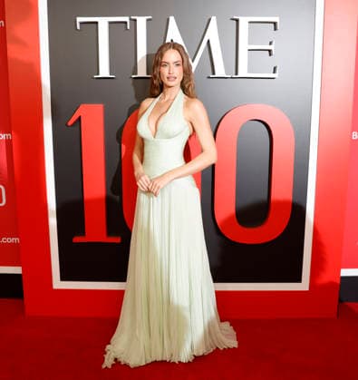 Haley Kalil arrives on the red carpet at the 2026 TIME 100 Gala at Frederick P. Rose Hall, Home of Jazz at Lincoln Center, in New York City on Thursday, April 23, 2025.  NYP20260423386 JOHNxANGELILLO