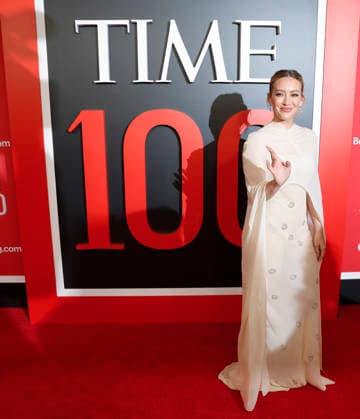 Hilary Duff arrives on the red carpet at the 2026 TIME 100 Gala at Frederick P. Rose Hall, Home of Jazz at Lincoln Center, in New York City on Thursday, April 23, 2025.  NYP20260423350 JOHNxANGELILLO