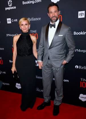 2026 Time 100 Gala - NYC Noah Wyle and wife attend the 2026 Time 100 Gala at The Lincoln Center Jazz Center in New York, NY on April 23, 2026. Photo by Charles Guerin ABACAPRESS.COM New York City NY United Arab Emirates  Copyright: xGuerinxCharles ABACAx