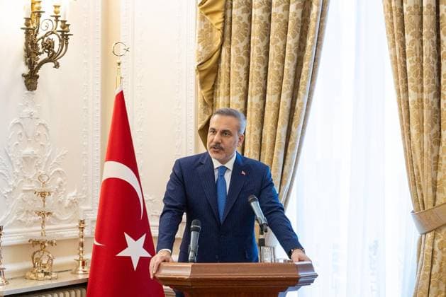 Turkish Foreign Minister Hakan Fidan LONDON, UNITED KINGDOM - APRIL 24: Turkish Foreign Minister Hakan Fidan delivers a speech during a meeting with Turkish citizens and business people living in the United Kingdom, as part of his official visit to London, on April 24, 2026. Minister Fidan addressed the Turkish community, emphasizing the importance of their role in strengthening bilateral ties between Turkiye and the UK. Murat Gok Anadolu London United Kingdom. Editorial use only. Please get in touch for any other usage.  Copyright: x2026xAnadoluxMuratxGokx