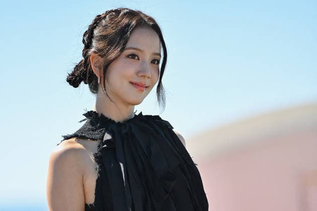 9th Cannes Series - Jisoo Photocall. FC CANNES, FRANCE - APRIL 24 Jisoo attends the Jisoo Photocall at the 9th Canneseries International Festival on April 24, 2026 in Cannes, France. Photo by Franck Castel ABACAPRESS.COM Cannes France  Copyright: xCastelxFranck ABACAx