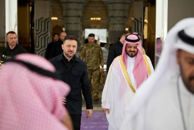 Ukrainian President Volodymyr Zelenskyy met with Crown Prince Mohammed bin Salman and several other officials during his visit to Saudi Arabia Ukrainian President Volodymyr Zelenskyy met with Crown Prince Mohammed bin Salman and several other officials during his visit to Saudi Arabia, where they discussed bilateral relations and issues of common interest. The meeting took place in Saudi Arabia on April 24, 2026. Photo by PRESIDENT OF UKRAINE apaimages Ukraine Ukraine Ukraine 240426_Saudi_SPO_00(6).jpeg Copyright: xapaimagesxPRESIDENTxOFxUKRAINEx xapaimagesx