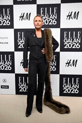 STOCKHOLM, SWEDEN 20260424 Edvin Törnblom arrives at the Elle gala at the Grand Hotel on Friday STOCKHOLM SWEDEN x10080x  Copyright: xFredrikxSandberg TTx ELLE GALAN 2026 be_E9UonNUo