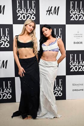 STOCKHOLM, SWEDEN 20260424 Hanna Larsson and Andrea Kallström of Lennixx arrive at the Elle gala at the Grand Hotel on Friday STOCKHOLM SWEDEN x10080x  Copyright: xFredrikxSandberg TTx ELLE GALAN 2026 f0MvHclbd68