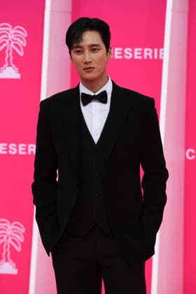 Pink Carpet - The 9th Canneseries International Festival in Cannes, France - 24 Apr 2026 Claudia Kim attends Day Two of the 9th Canneseries International Festival in Cannes. Pink Carpet - The 9th Canneseries International Festival - Day 2.April 24, 2026 Cannes France Copyright: xGianluigixJoriox xSOPAxImagesx GJorio_24,Pink Canneserie_24184