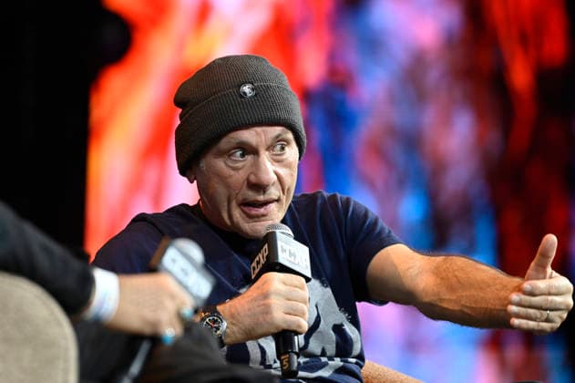 April 24, 2026, Mexico City, Ciudad de Mexico, Mexico: Bruce Dickinson speaks a keynote address as part of pop culture festival CCXP Comic Con Experience at Centro Banamex on April 24, 2026 in Mexico City, Mexico. Mexico City Mexico - ZUMAe321 20260424_zea_e321_070 Copyright: xCarlosxTischlerx