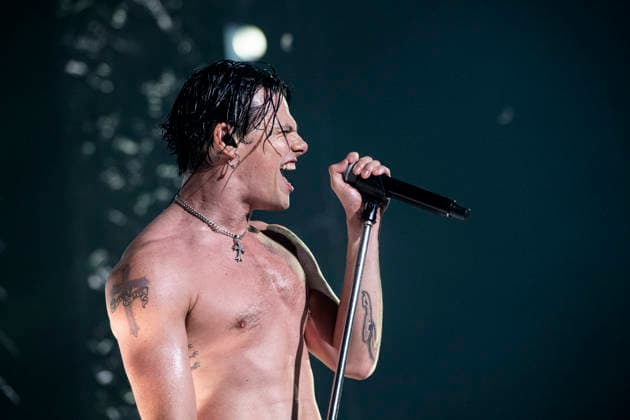 Yungblud performing live at The O2, London 24 April 2026 YUNGBLUD (Dominic Richard Harrison) is an English singer, songwriter, and actor. He is know for his outlandish shows and outfits. He has released two albums - his most recent Weird!, was released in late 20 and peaked atop the UK Albums Chart, and reached number 75 on the US Billboard 200. He appeared in Emmerdale and The Lodge before beginning his music career This tour is called: Idols - The World Tour for his third album of the same name, Credit:Dafydd Owen Avalon The O2 Arena, North Greenwich, London  Copyright: xDafyddxOwenx xAvalonx 1094127870