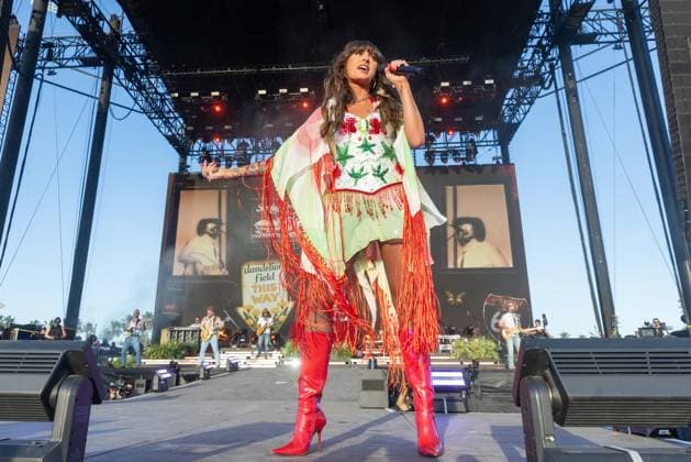 April 24, 2026, Indio, California, U.S: Musician ELLA LANGLEY during Stagecoach Music Festival at Empire Polo Club in Indio, California Indio U.S  - ZUMAs135 20260424_zap_s135_006 Copyright: xDanielxDeSloverx