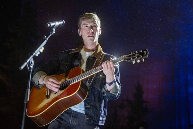 April 24, 2026, Indio, California, U.S: Musician SAM BARBER during Stagecoach Music Festival at Empire Polo Club in Indio, California Indio U.S  - ZUMAs135 20260424_zap_s135_049 Copyright: xDanielxDeSloverx