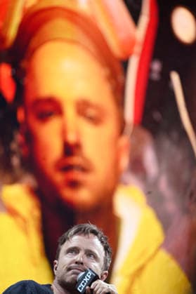April 24, 2026, Mexico City, Ciudad de Mexico, Mexico: Aaron Paul speaks during a conference as part of pop culture festival CCXP Comic Con Experience at Centro Banamex on April 24, 2026 in Mexico City, Mexico. Mexico City Mexico - ZUMAe321 20260424_zea_e321_013 Copyright: xCarlosxTischlerx
