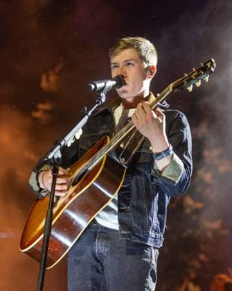 April 24, 2026, Indio, California, U.S: Musician SAM BARBER during Stagecoach Music Festival at Empire Polo Club in Indio, California Indio U.S  - ZUMAs135 20260424_zap_s135_042 Copyright: xDanielxDeSloverx