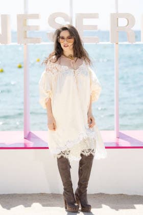 The 9th Canneseries International Festival - Le Rouge Et Le Noir Photocall Zoé Adjani-Vallat attends the Le Rouge Et Le Noir Photocall at the 9th Canneseries International Festival on April 25, 2026 in Cannes, France Photo by Shootpix ABACAPRESS.COM Cannes France  Copyright: xShootpix ABACAx