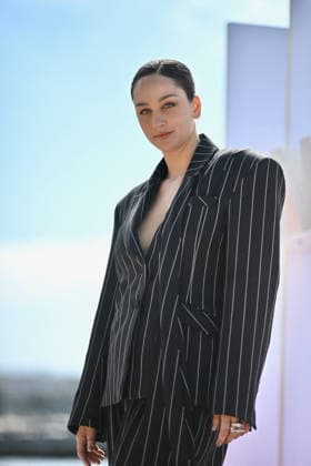 9th Cannes Series - Many People Need To Die Photocall. FC CANNES, FRANCE - APRIL 25 Laura Weissmahr attends the Many People Need To Die Photocall at the 9th Canneseries International Festival at Plage Du Majestic on April 25, 2026 in Cannes, France. Photo by Franck Castel ABACAPRESS.COM Cannes France  Copyright: xCastelxFranck ABACAx