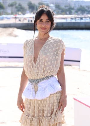 Macarena Garcia Photocall Many people need to die at the 9th edition of CanneSeries on the Majestic beach in Cannes on 25 April 2026 Denis Guignebourg Bestimage Celebrities on the photocall at the 9th edition of Canneseries in Cannes on 25 04 2026 Cannes France  Copyright: xDenisxGuignebourgx xBestimagexDenisxGuignebourgx xBestimagex