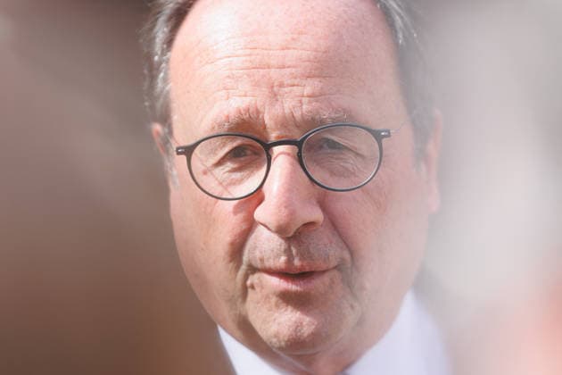Francois Hollande and Raphael Glucksmann at the Breton Breath Day - Liffre Portrait of François Hollande, former President of the Republic, at the Breton Breath day organized by the President of the Brittany Region, Loig Chesnais-Girard, in Liffre, France on April 25, 2026 Photo by Yannick Billioux ABACAPRESS.COM Liffre France  Copyright: xBilliouxxYannick ABACAx