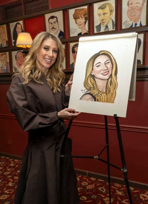 April 24, 2026, New York, Ny, United States: Caissie Levy joins the legendary wall of caricatures at Sardi s. Held at SardiÃ¢â‚¬â ¢s in New York. Zuma Press April 24, 2026. New York United States  - ZUMAp281 20260424_zea_p281_024 Copyright: xPhotoxImagexPressx